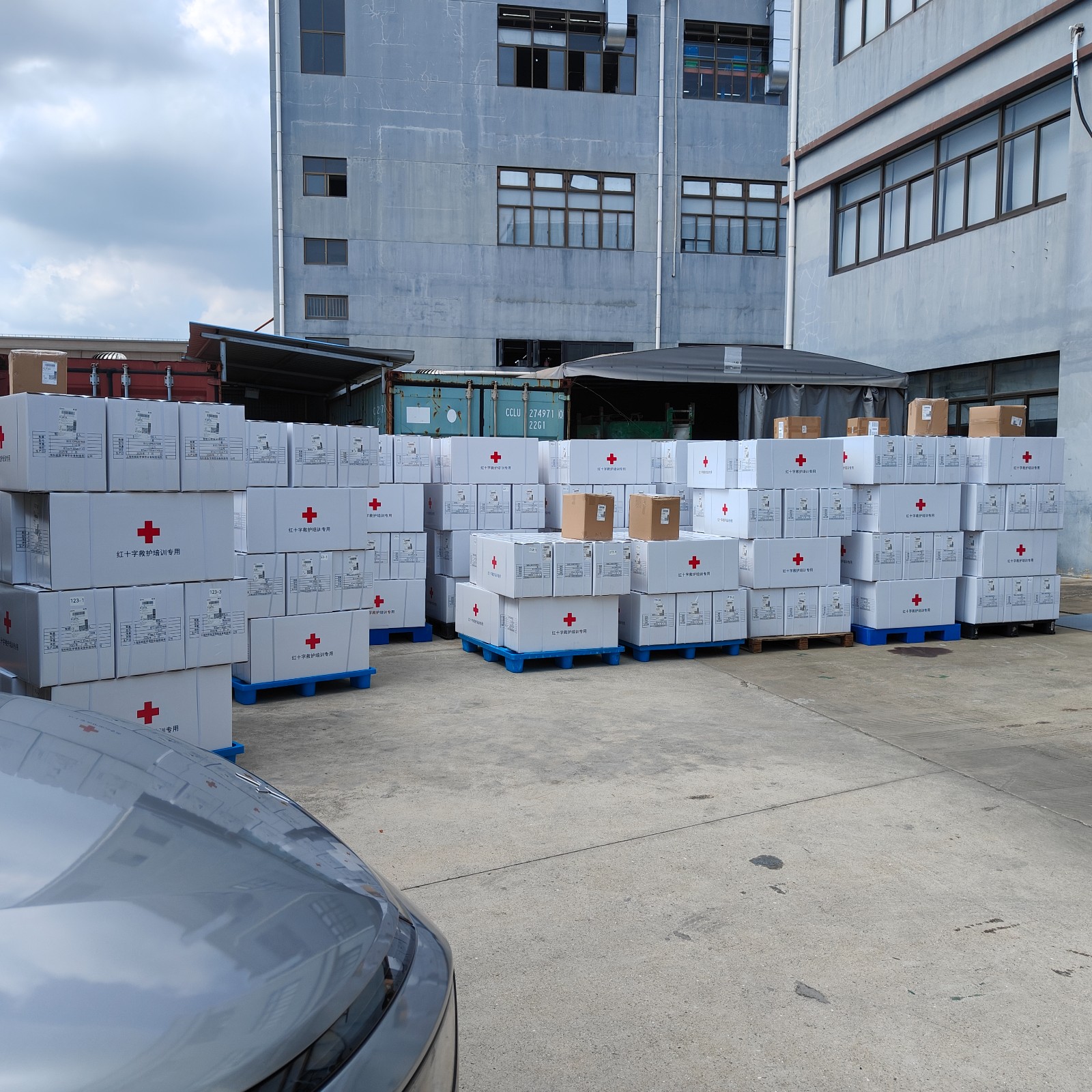 中国红十字会救护培训模型出货中